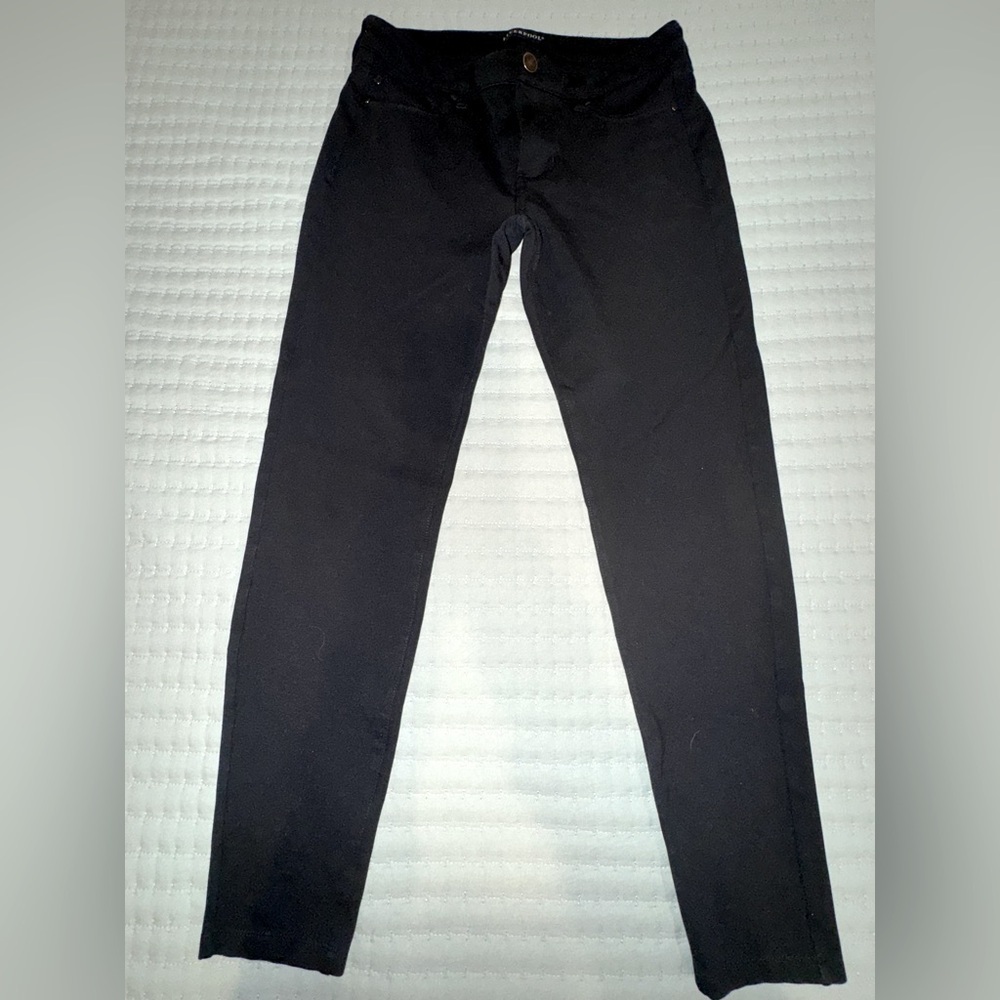 Liverpool stretch black ladies Fitted Pants. Size 4. GUC